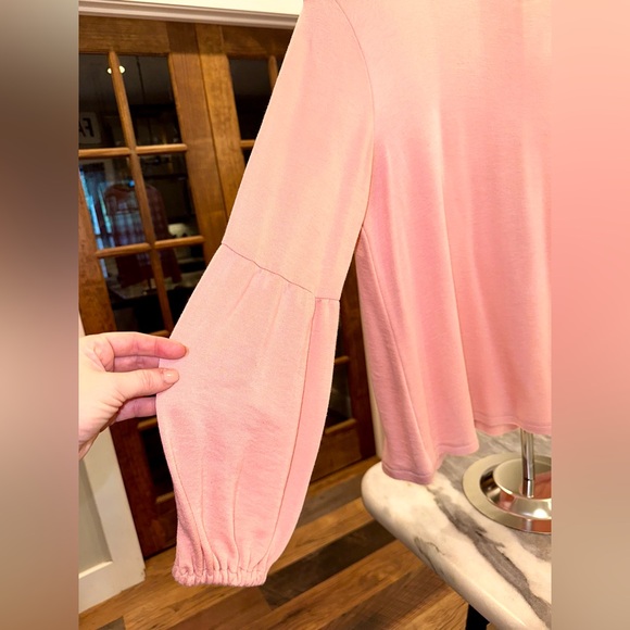 Bobeau Pink Elastic Sleeve Boho Top Size Large - Picture 2 of 6